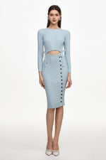 Lade Bild in die Galerieansicht, Viomo Chic Contour Round Neck Long Sleeve Buttoned Knit Midi Dress