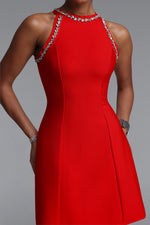 Lade Bild in die Galerieansicht, Sophie Minimalist Crew Neck Rhinestone Sleeveless Stretch Bandage Mini Dress