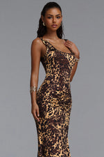 Charger l'image dans la visionneuse de la Galerie, Evelina Sexy Contour Ruched Waist Sleeveless Leopard Print Knit Maxi Dress