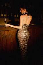 Lade Bild in die Galerieansicht, Raola Glamorous Contour Halter Rhinestone Sequin Feather Maxi Dress