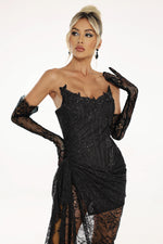 Load image into Gallery viewer, Thandiwe Lace Strapless Maxi Dress