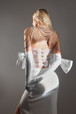 Lade Bild in die Galerieansicht, Pola Bow Velvet Diamante Chain Dress