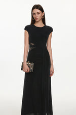 Lade Bild in die Galerieansicht, Viaua Chic Contour Sleeveless Cut Out Lace Knit Maxi Dress