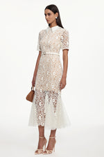 Load image into Gallery viewer, Selly Elegant Contour Short Sleeve Rhinestone Floral Lace Woven Maxi Dress