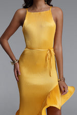 Lade Bild in die Galerieansicht, Rerily Resort Flowy Sleeveless Asymmetric Ruffle Pleated Woven Midi Dress