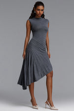 Lade Bild in die Galerieansicht, Tadeo Chic Contour Sleeveless Diagonal Stripes Asymmetric Hem Knit Midi Dress