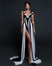 Omega Sleeveless V-Neck Flrs Bandage Maxi Dress